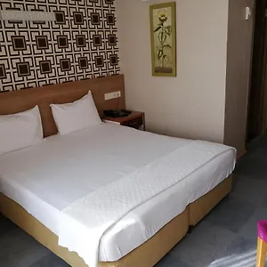 Hotel Royal ***