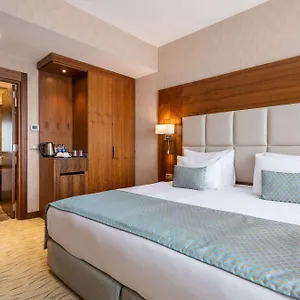 Hotel Clarion Mahmutbey *****